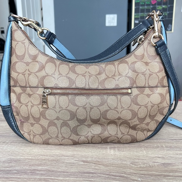 Coach crossbody - Picture 3 of 3